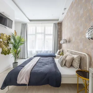 Appartamento Exclusive Private In The Center Of Bp W 4bedrms, 4 Bathrms, Budapest